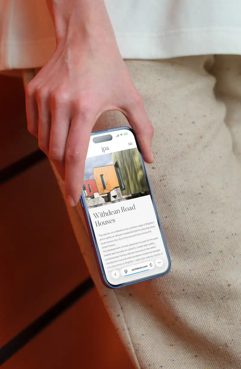 mockuuups iphone 16 mockup in a casual setting